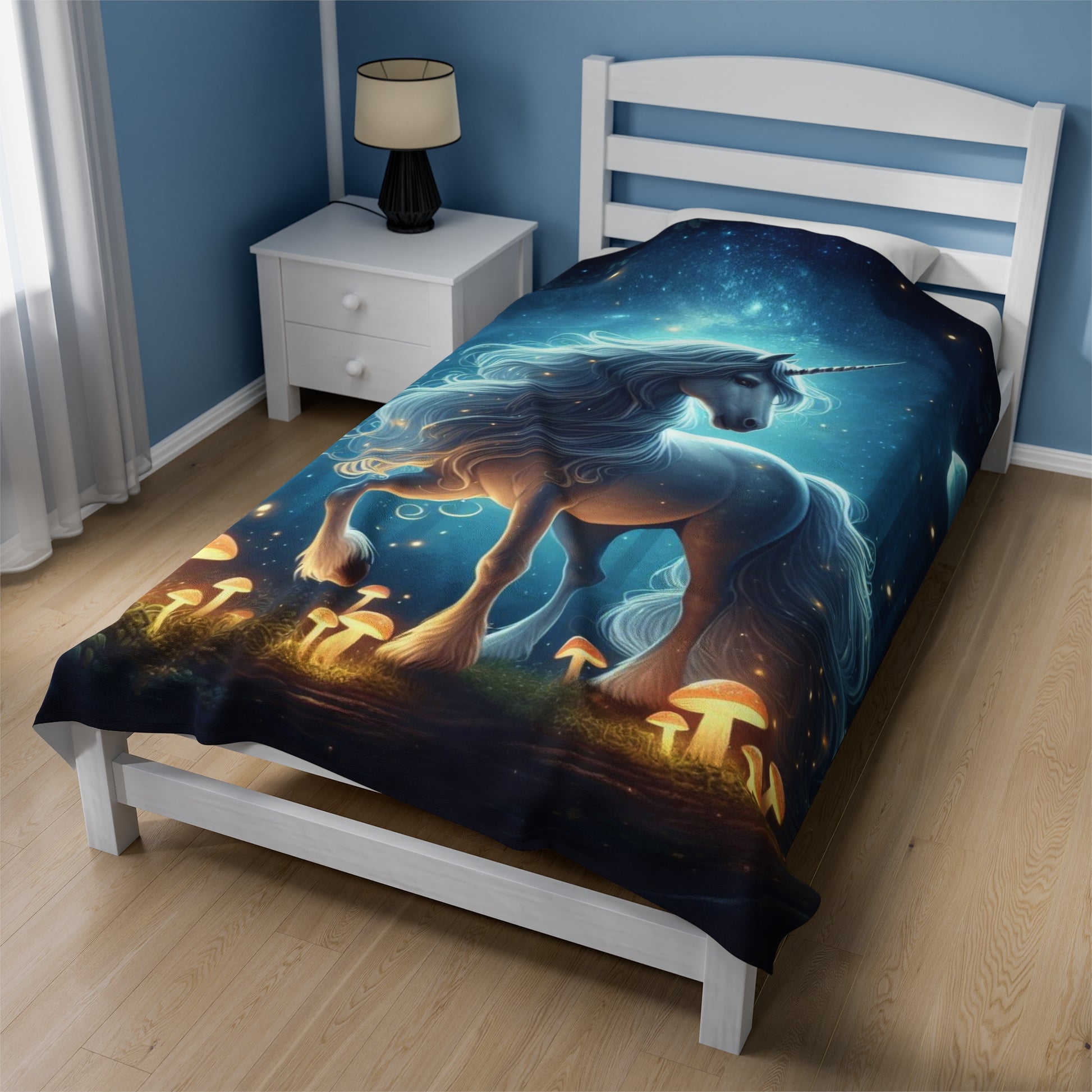 Unicorn in Full Moon -plush blanket