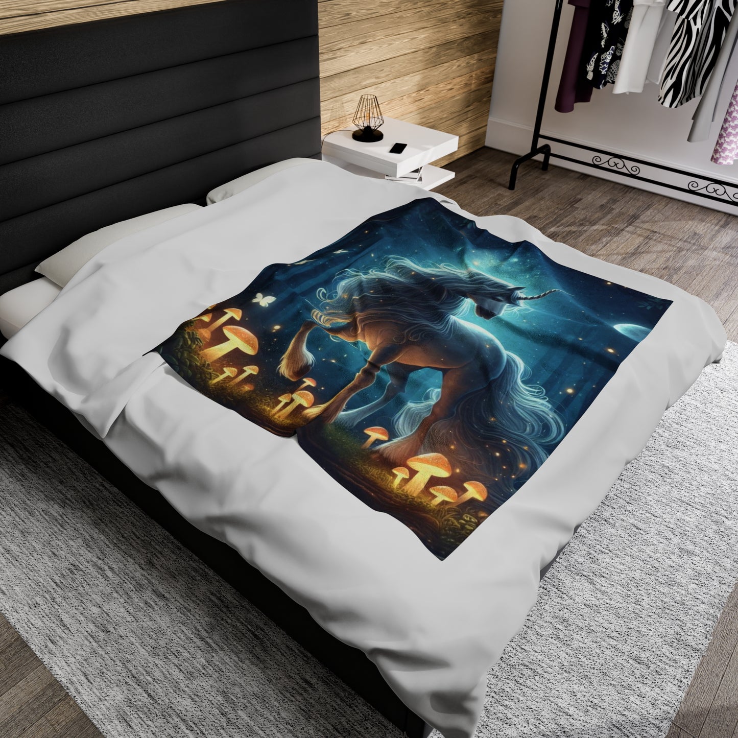 Unicorn in Full Moon -plush blanket